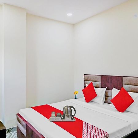 Hotel O Royal Lotus Stay Near Ip Extension Metro Station 新德里 外观 照片