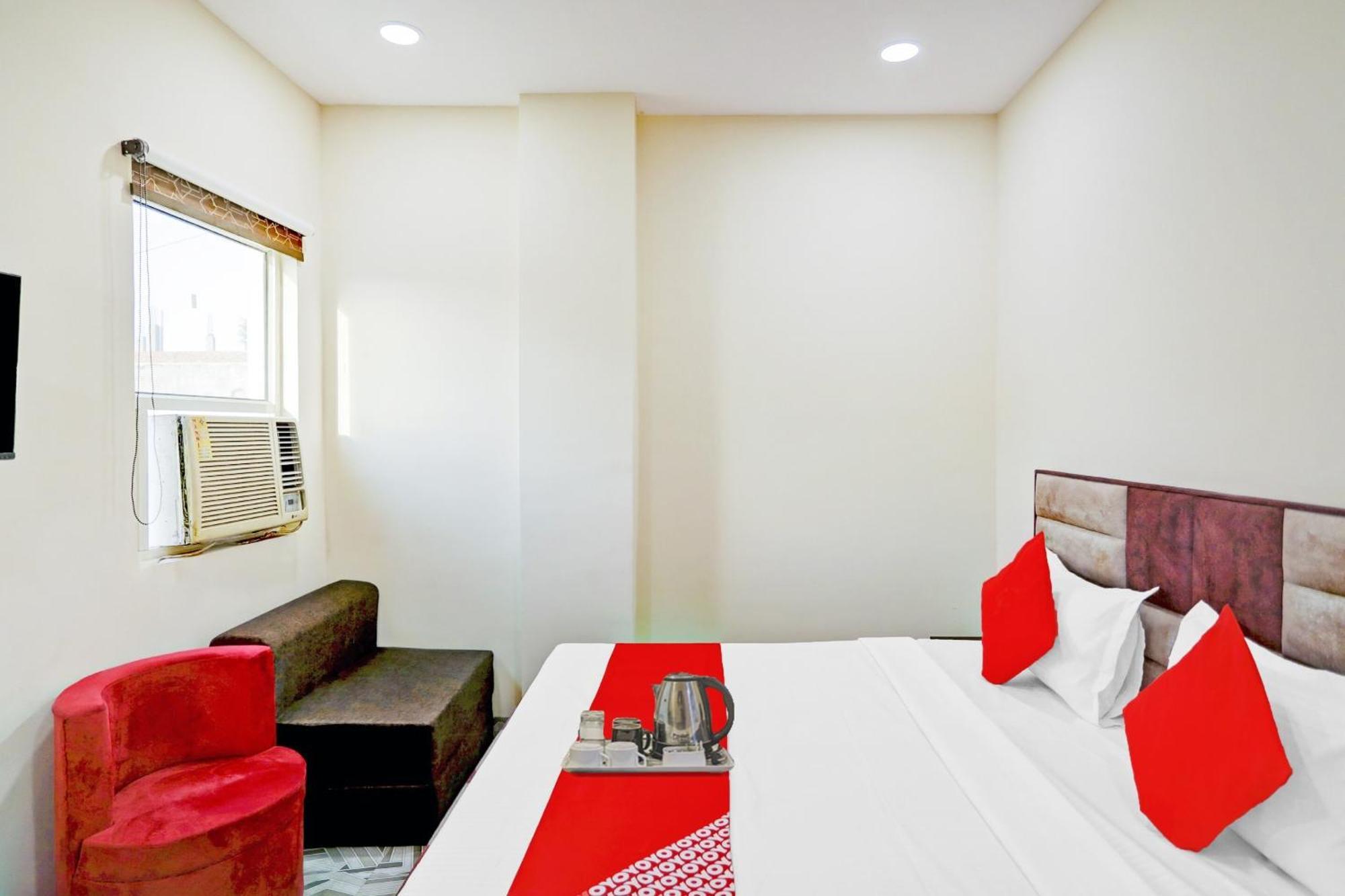 Hotel O Royal Lotus Stay Near Ip Extension Metro Station 新德里 外观 照片